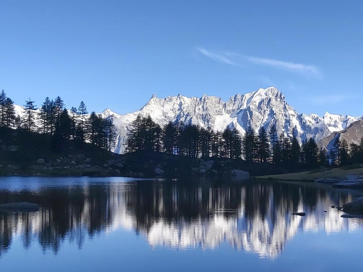 Living Aosta Valley Екстер'єр фото